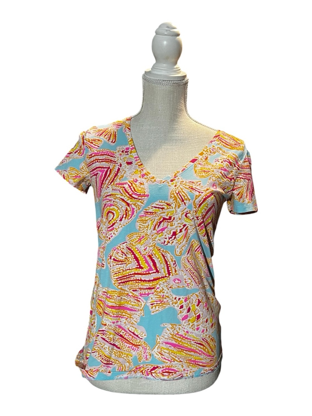Lilly Pulitzer Light Blue V-Neck Tee with multicolor Print